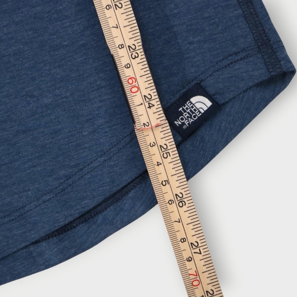 The North Face In A Flash 3/4 Sleeve T Shirt Women’s XS New With Tags Blue - Picture 8 of 9